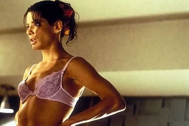 Sandra Bullock Nude & Sexy (93 Hot Pics, Sex Scenes & LEAKED Sex Tape)