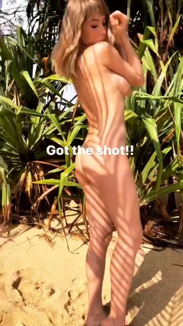 Sara Underwood Nude & Sexy (8 Photos + Gif)