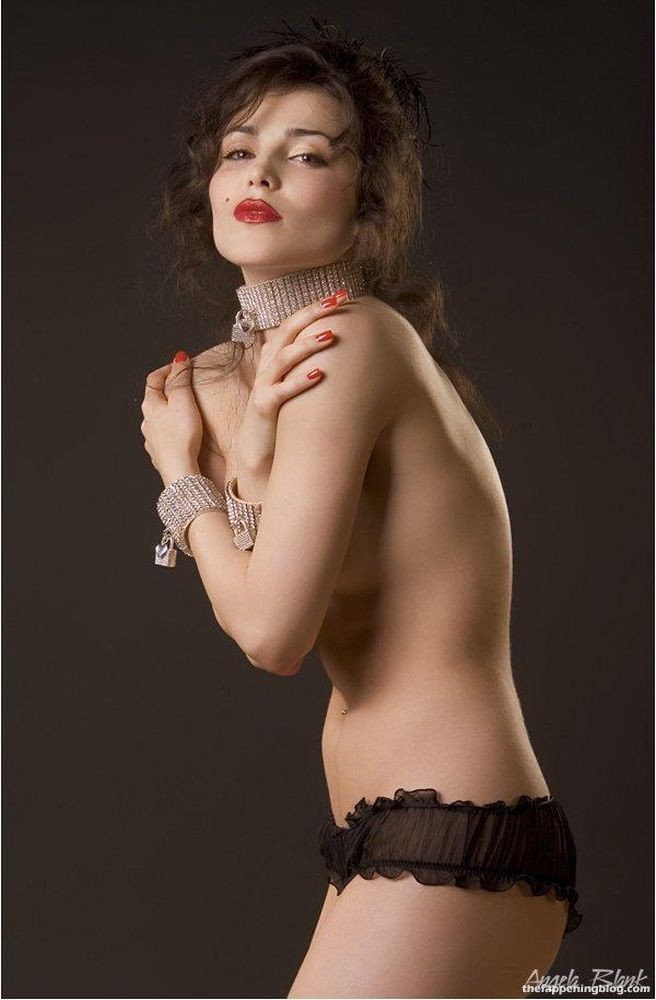 Sati Kazanova Nude & Sexy Collection (92 Photos)
