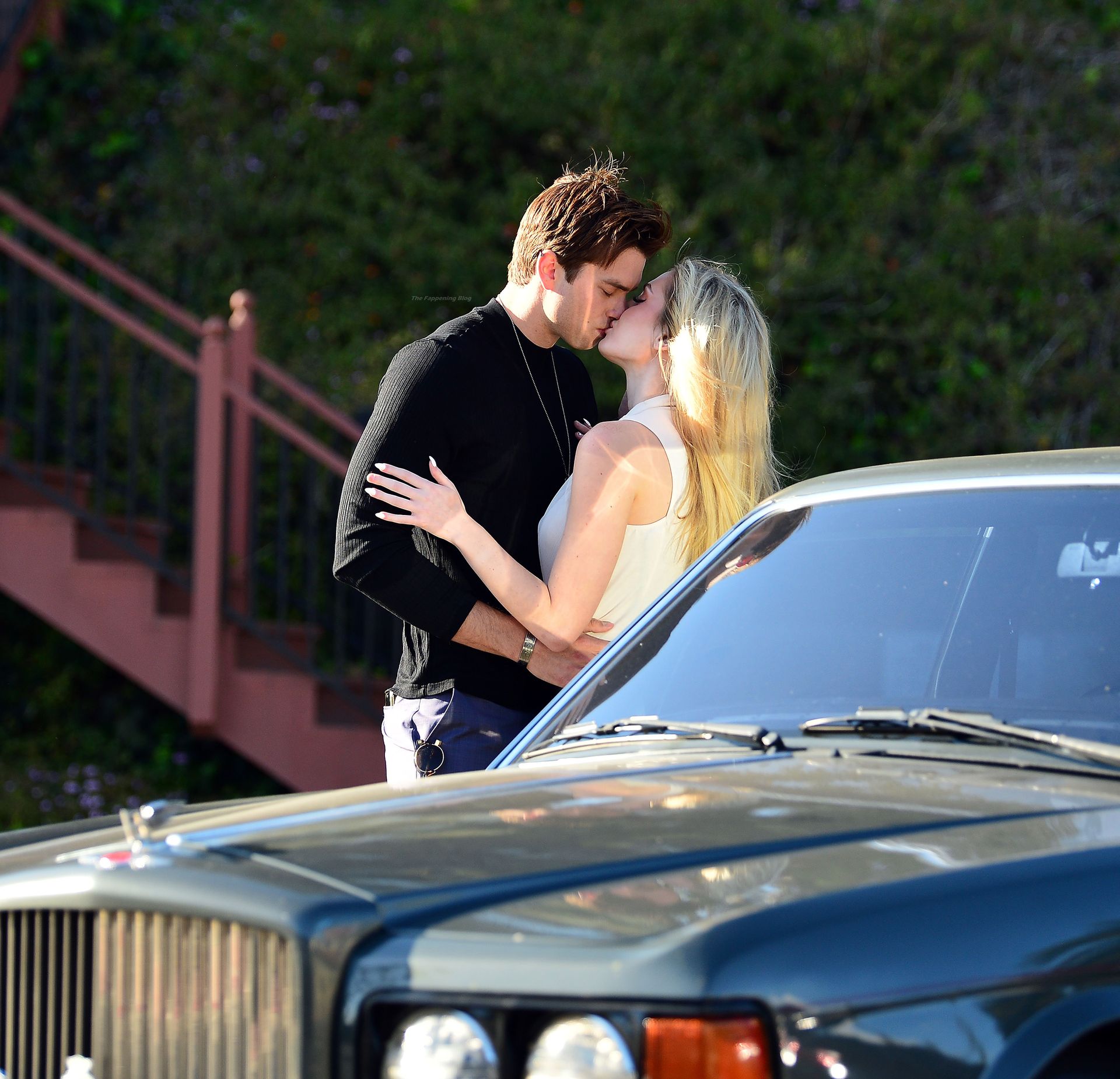 Saxon Sharbino & Pierson Fodé Pack on the PDA After a Romantic lunch in LA (15 Photos)