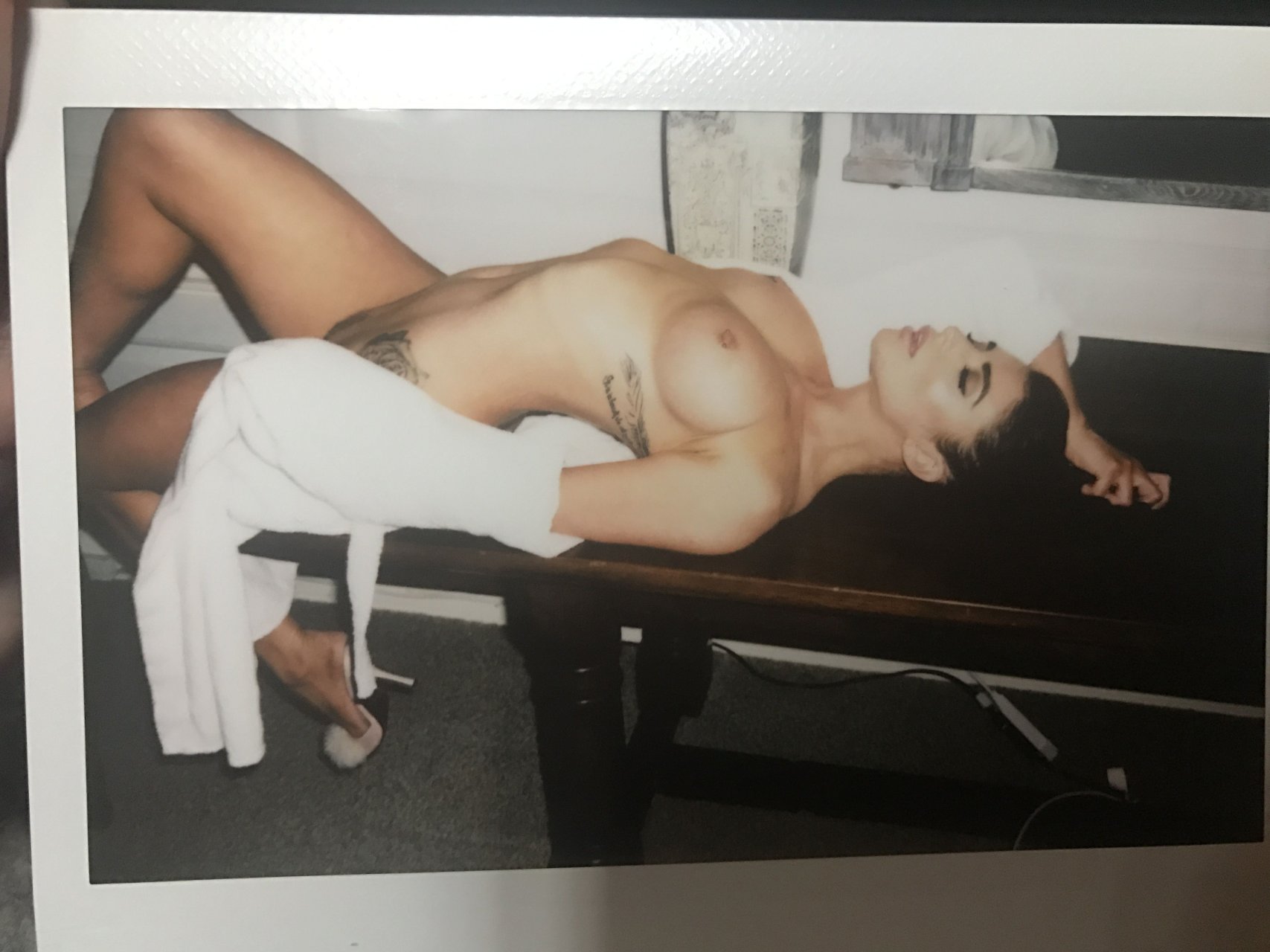 Scarlet Bouvier Nude & Sexy (23 Photos + Videos)