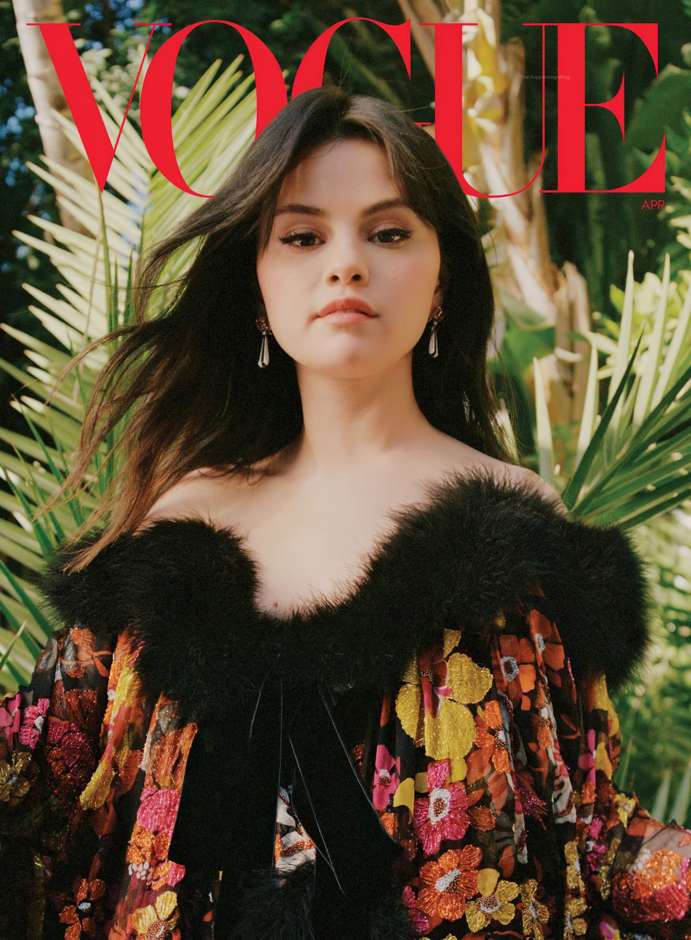 Selena Gomez Sexy  - Vogue Magazine (10 Photos)