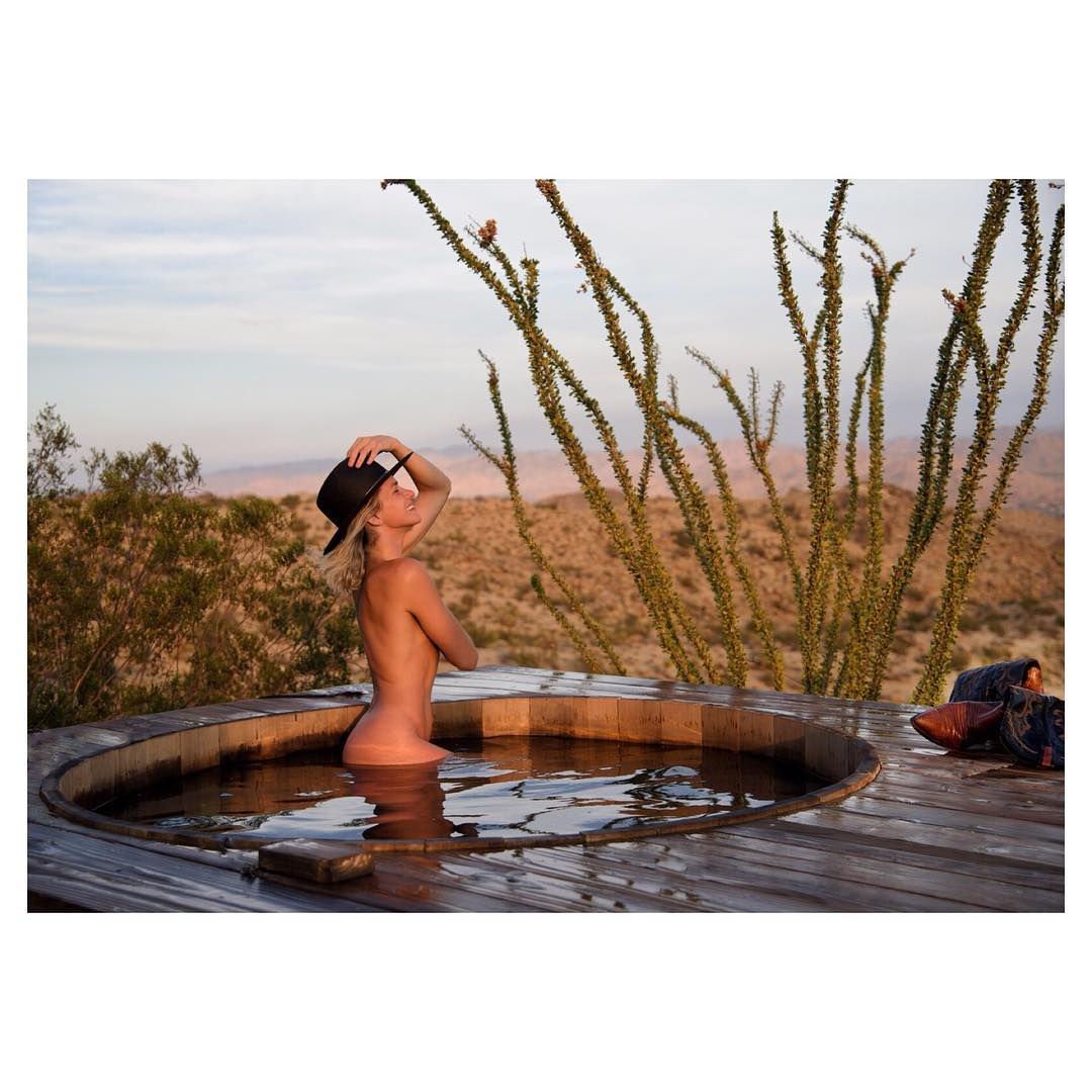 Shantel VanSanten Sexy & Topless (130 Photos)