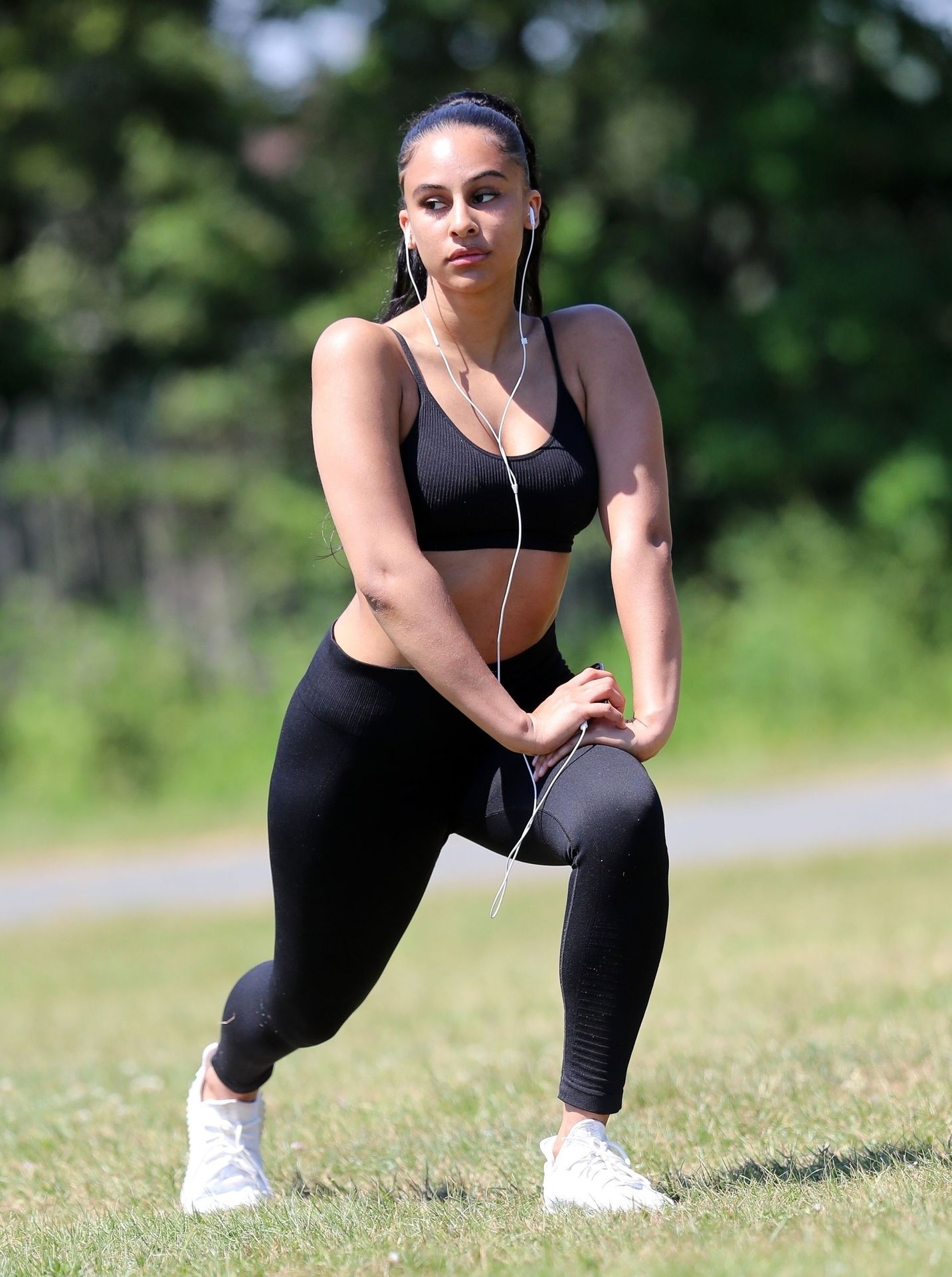 Shari Halliday Shows Off Her Fit Body in a London Park (46 Photos)