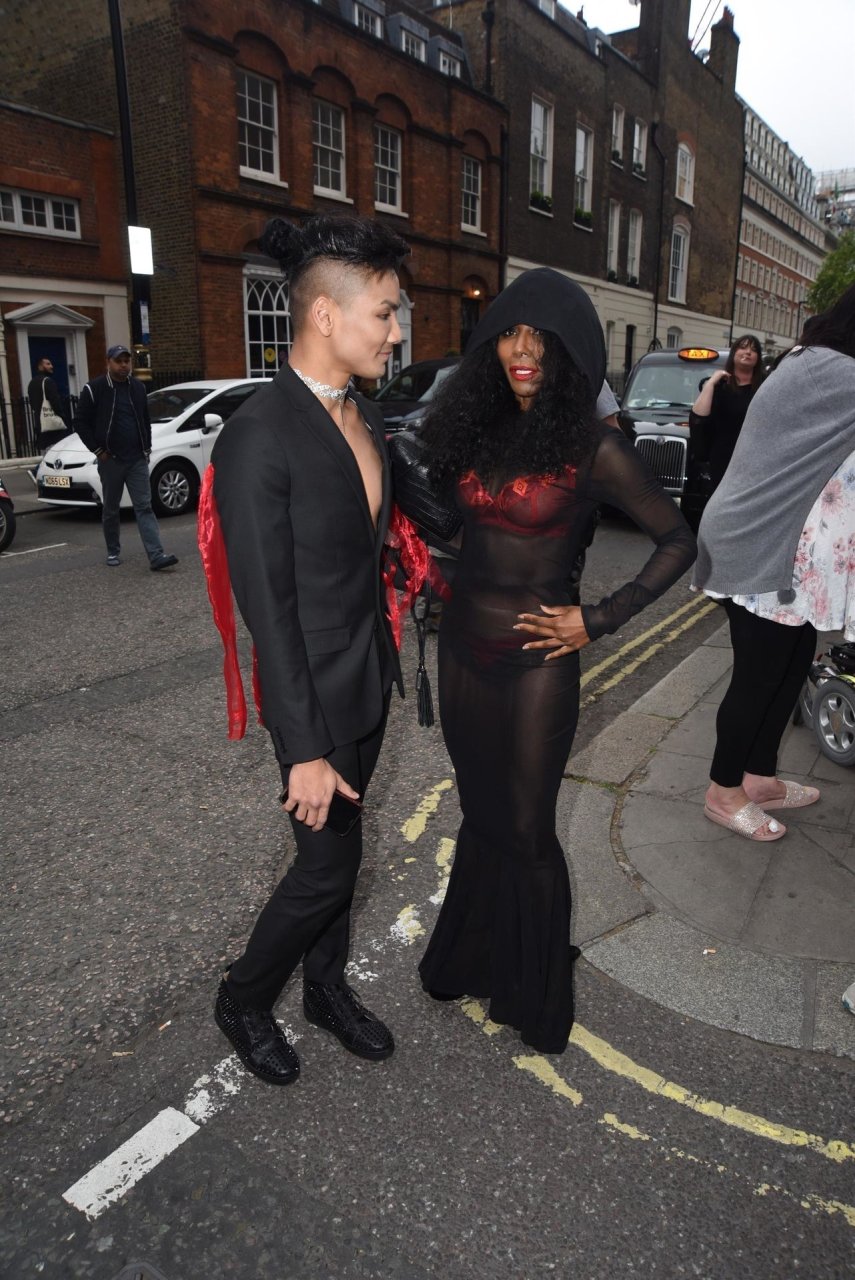 Sinitta See Through (58 Photos)