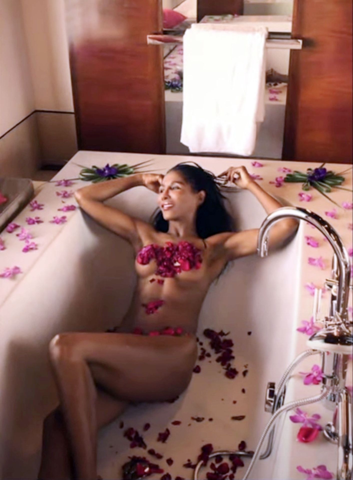 Sinitta Teases Raunchy Stills From Her New Single Paradise Video (4 Photos)