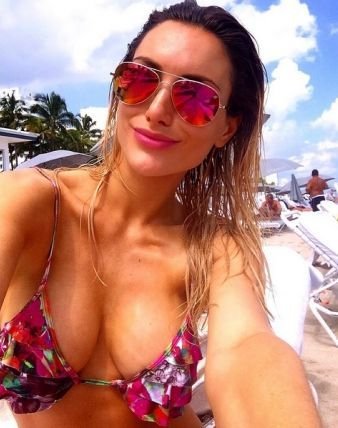 Sofia Macaggi in a Bikini (14 Photos)