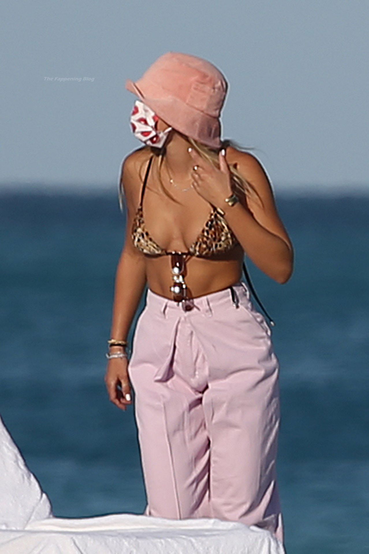 Sofia Richie Rocks a Bikini and Kisses a Mystery Man on the Beach in Miami (82 Photos)