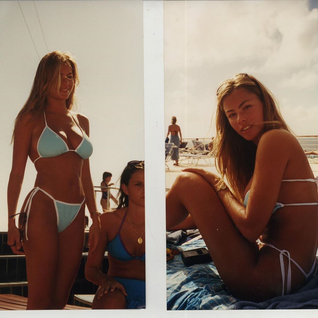 Sofia Vergara Nude & Sexy (13 Photos)