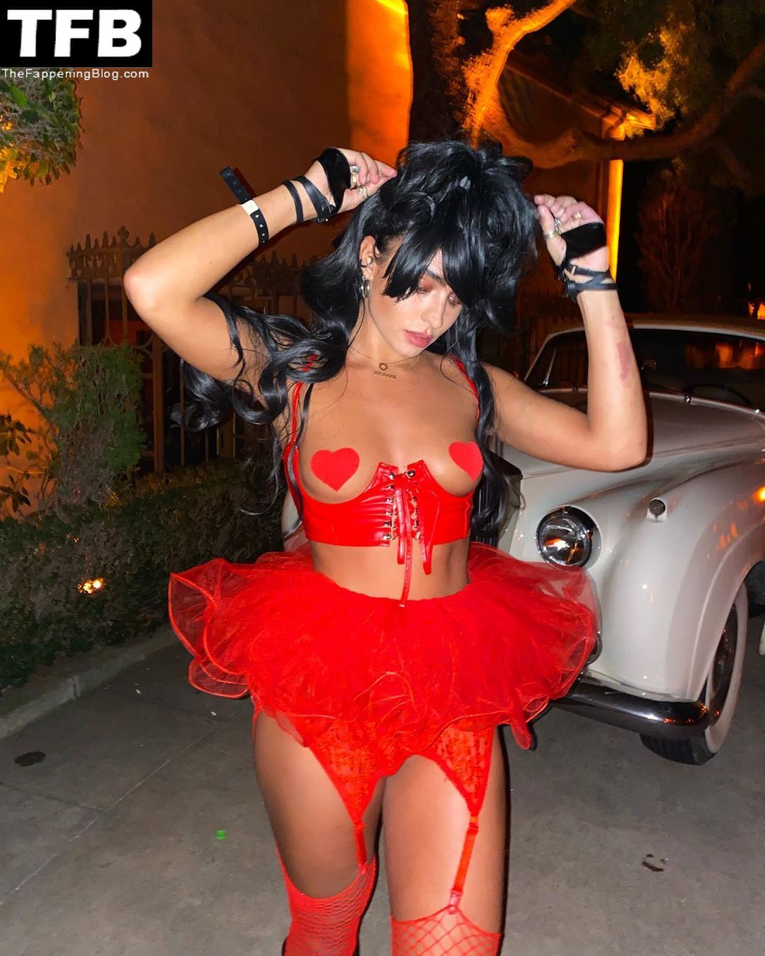 Sommer Ray Flaunts Her Small Tits on Halloween (7 Photos)