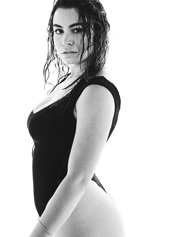 Sophie Simmons Nude & Sexy (22 Photos)