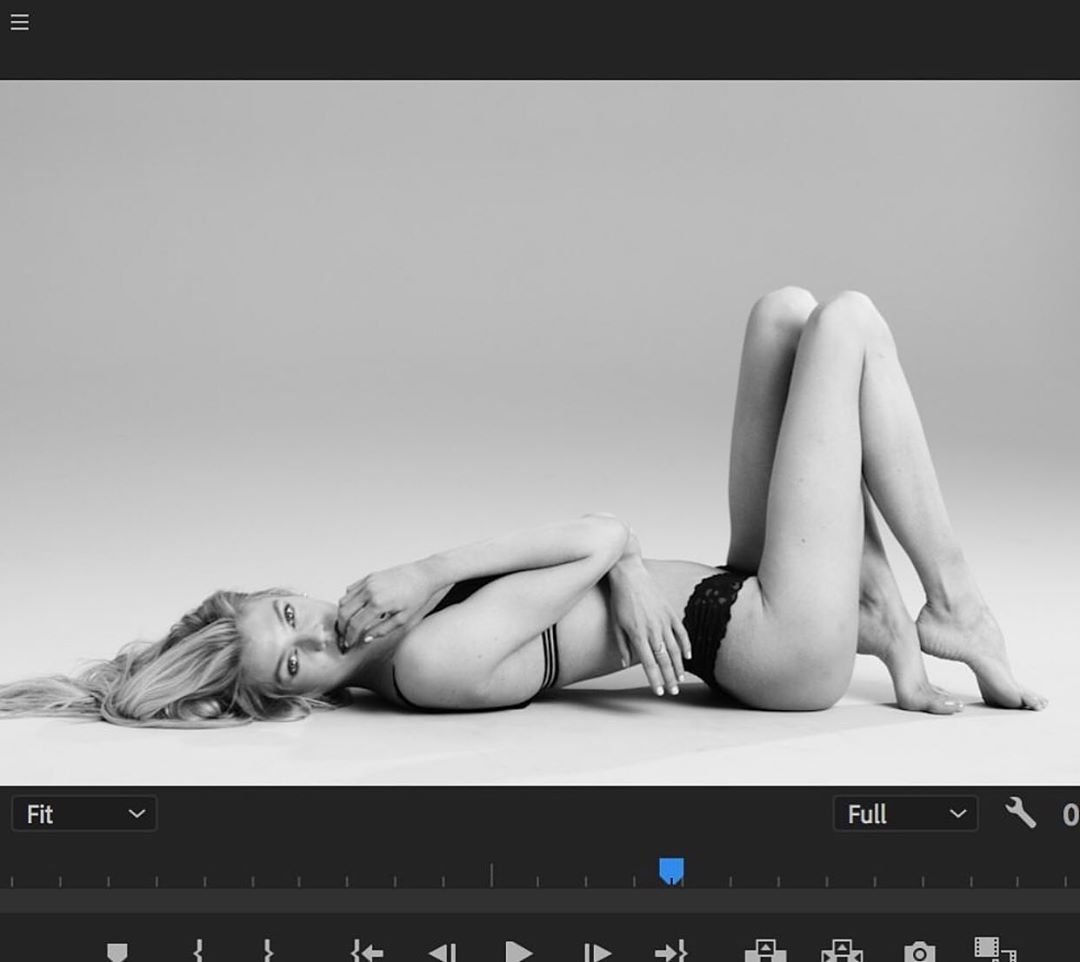 Stella Maxwell Nude & Sexy (53 Photos)