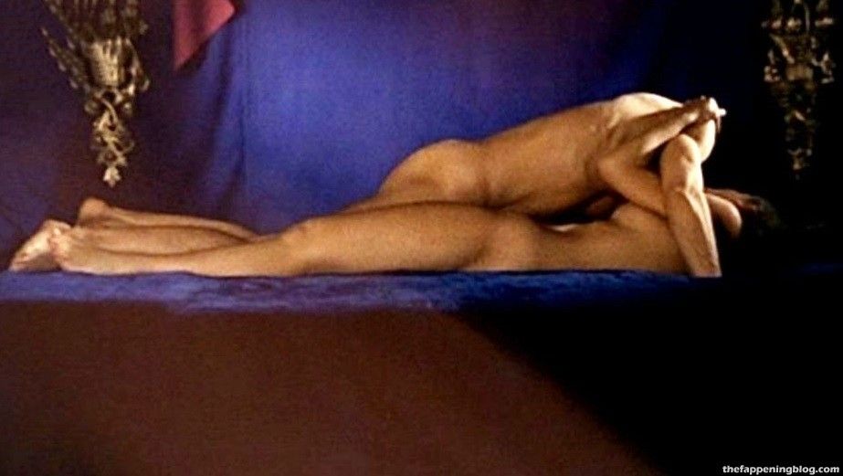 Susan Hampshire Nude & Sexy (11 Photos)