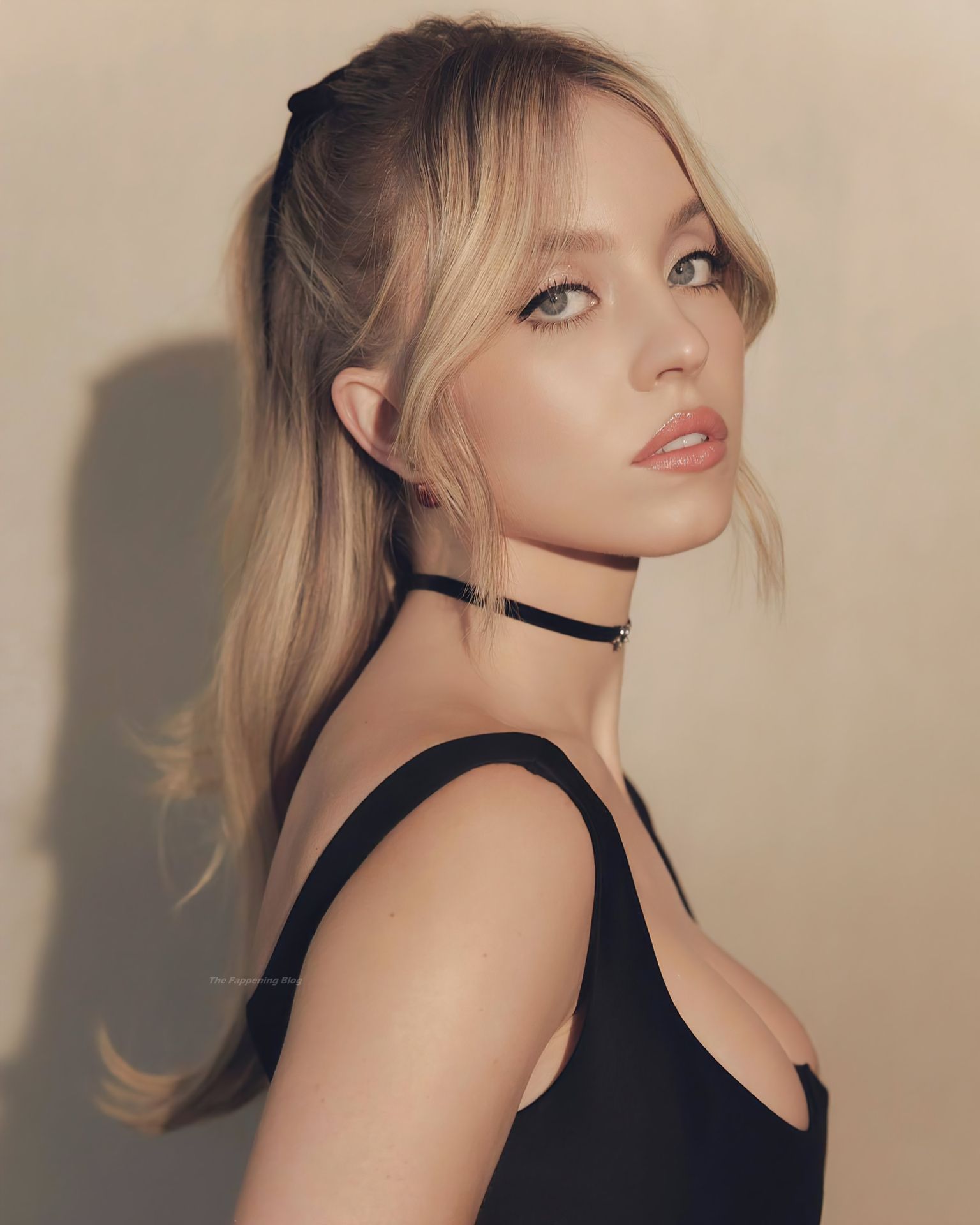 Sydney Sweeney Shows Off Her Ample Cleavage for The Voyeurs (11 Photos)