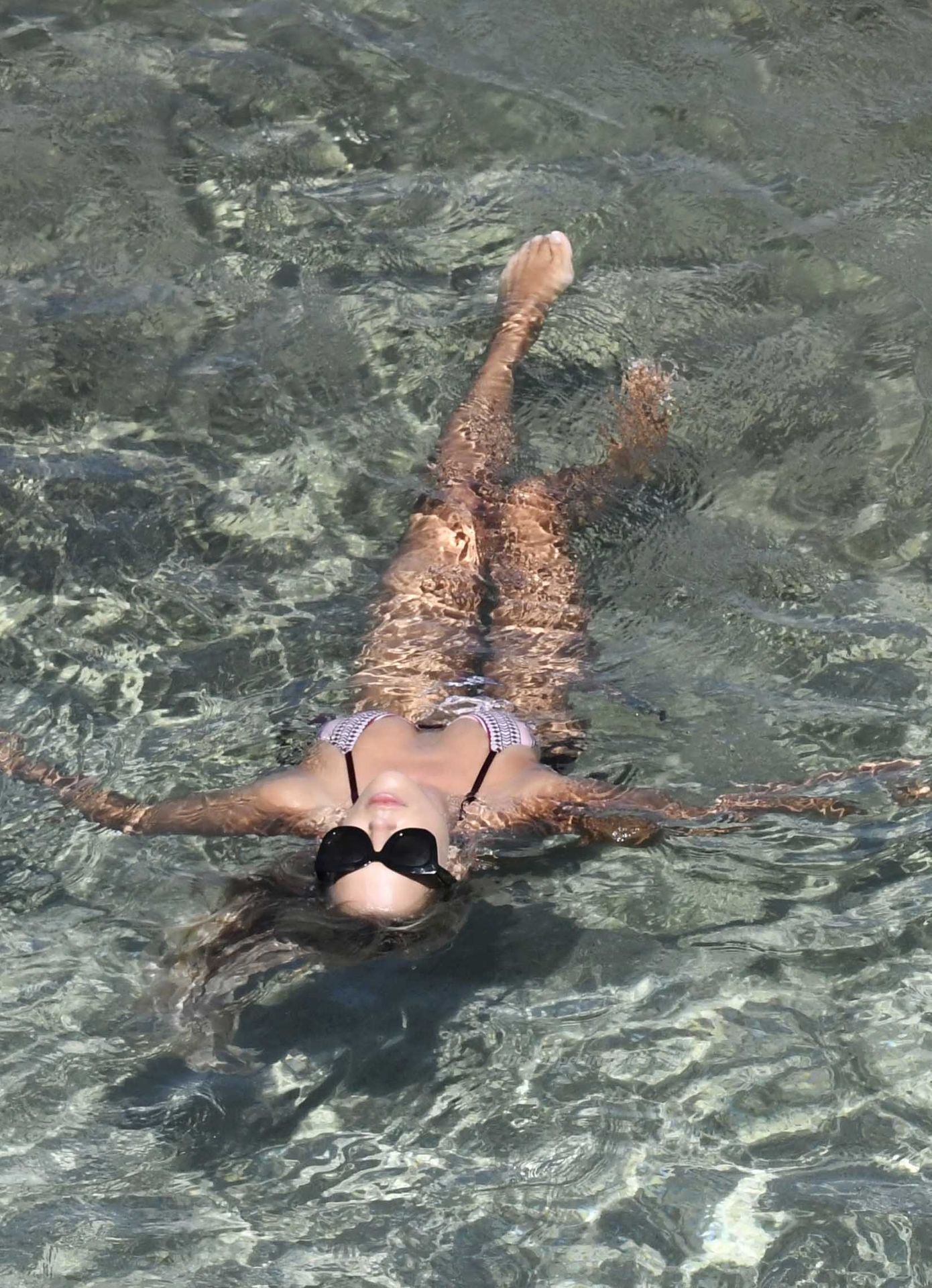 Sylvie Meis & Niclas Castello Enjoy Laying on the Beach in Mykonos (108 Photos)