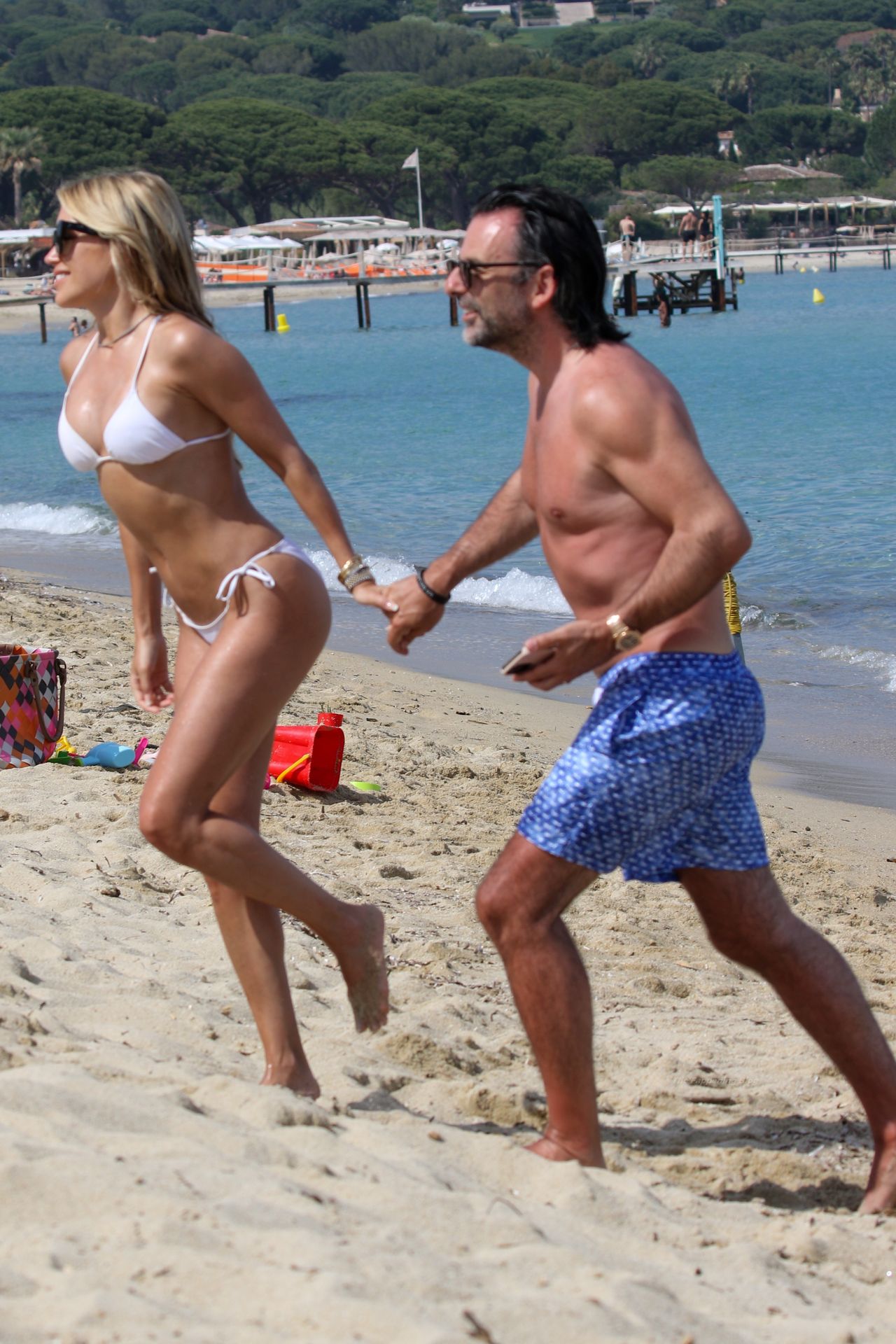 Sylvie Meis & Niclas Castello Enjoy a Beach Day in Saint Tropez (81 Photos)