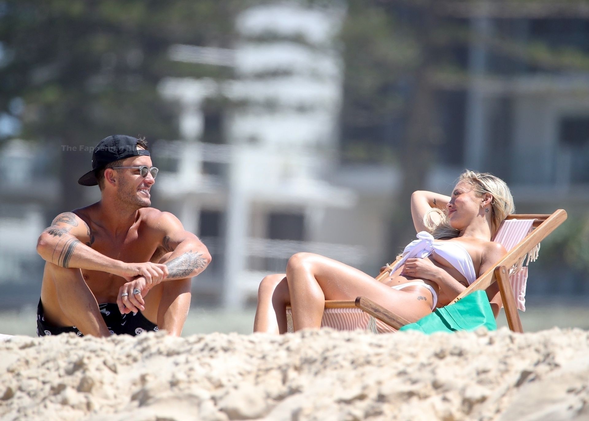 Tammy Hembrow & Matt Poole Enjoy the Beach on the Gold Coast (15 Photos)