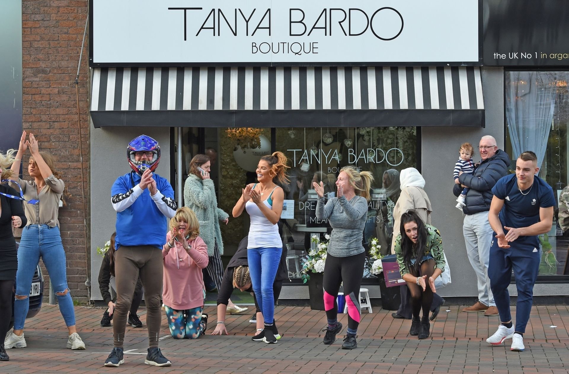 Tanya Bardsley Sexy (30 Photos + Video)