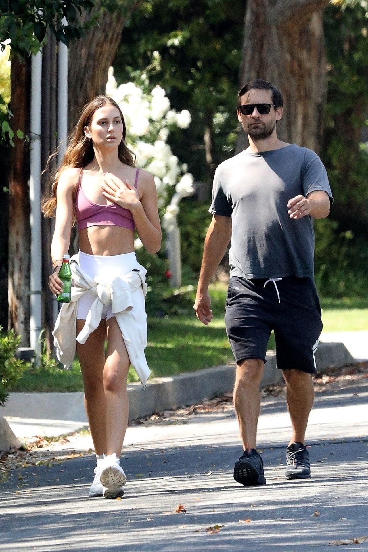 Tobey Maguire & Tatiana Dieteman Get in a Afternoon Walk (49 Photos)