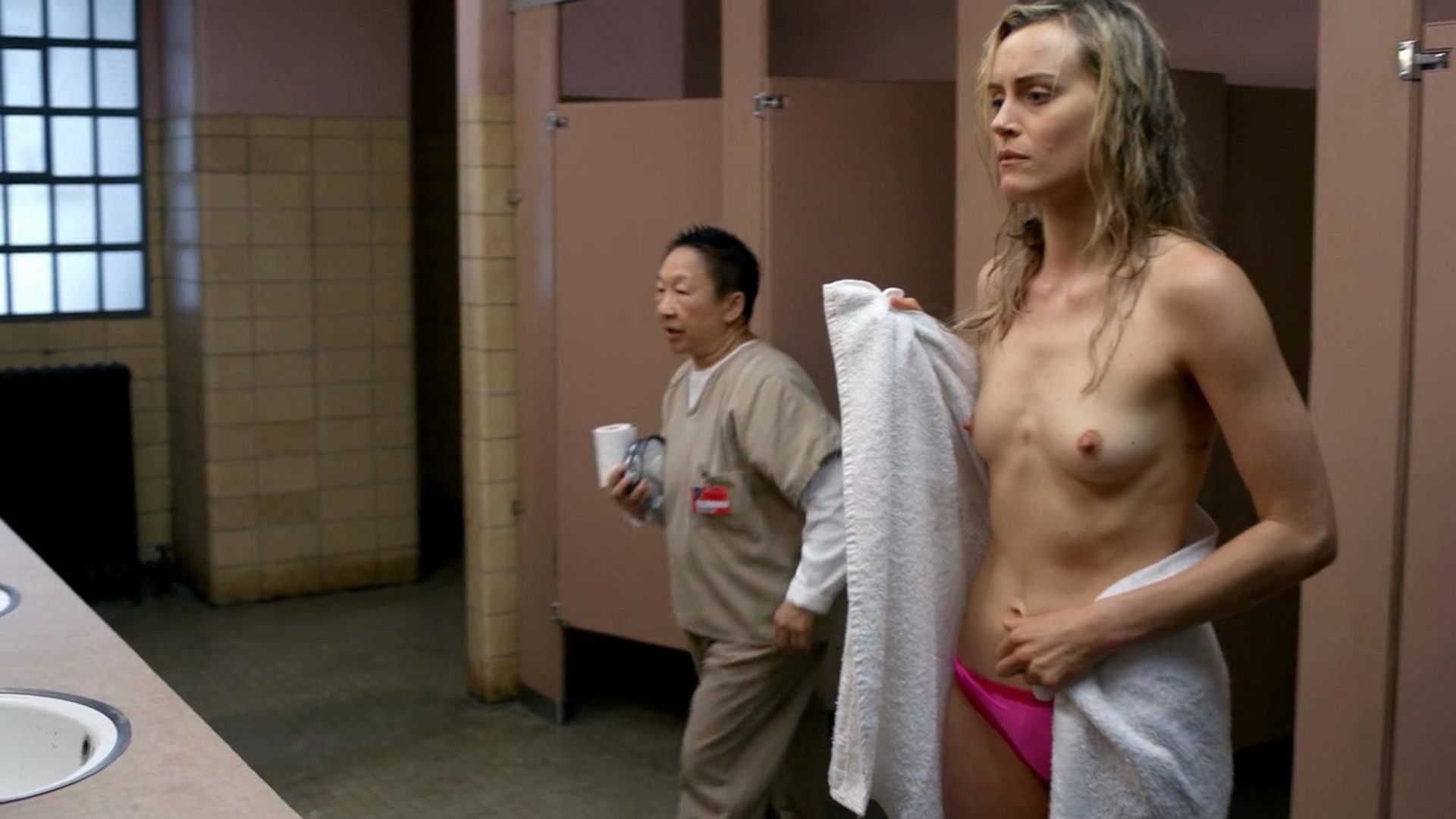 Taylor Schilling Topless (2 Photos)