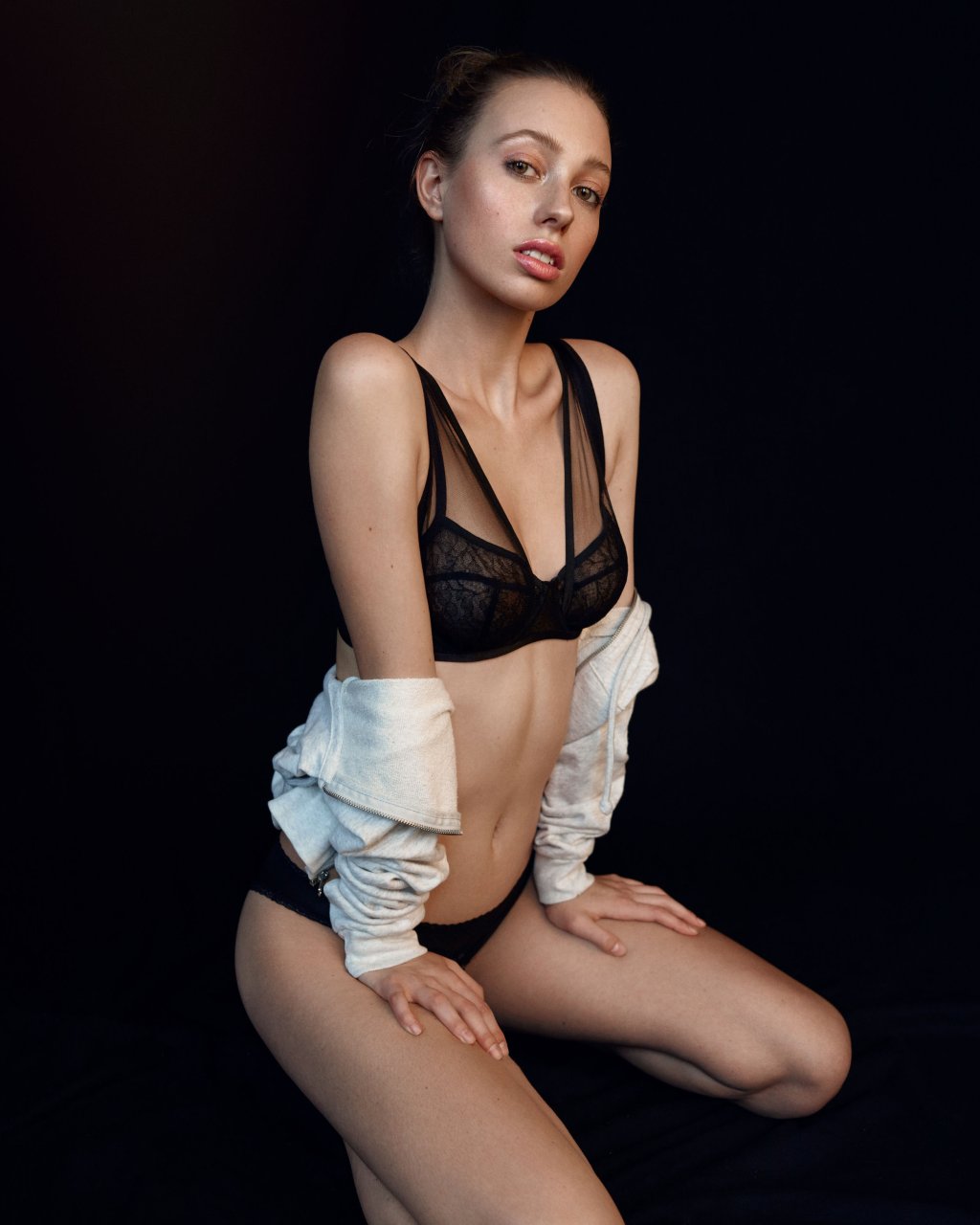 Tillie Medland Nude & Sexy (31 Photos)