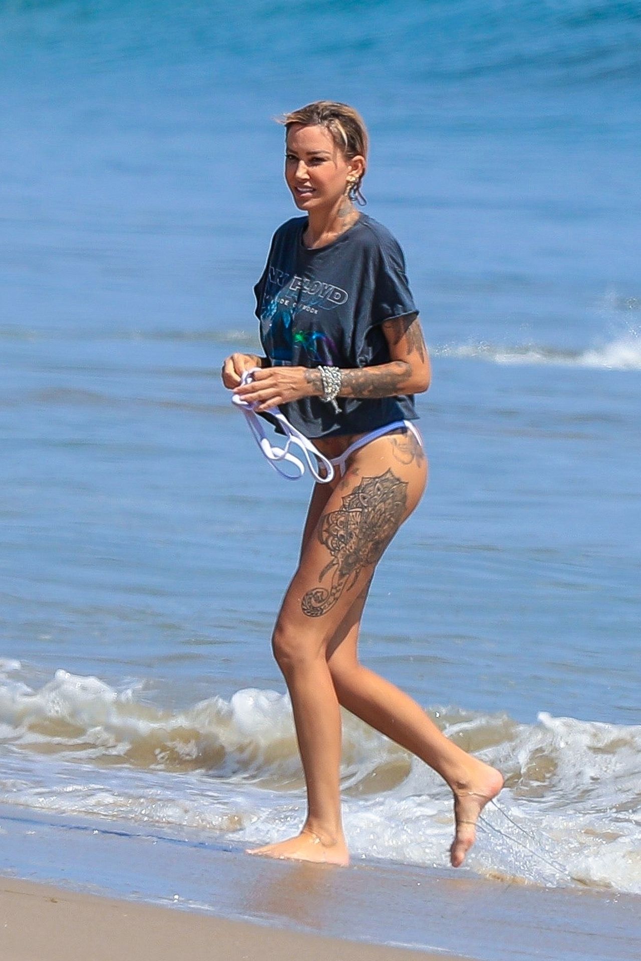 Tina Louise Suffers a Sexy Nip Slip in Malibu (66 Photos)