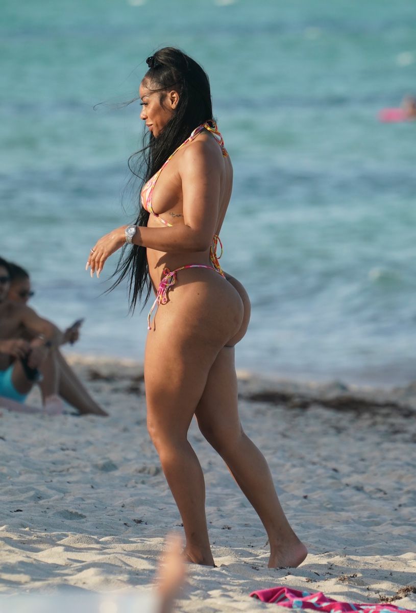 Tommie Lee is Seen in a Thong Bikini at The Beach (26 Photos)