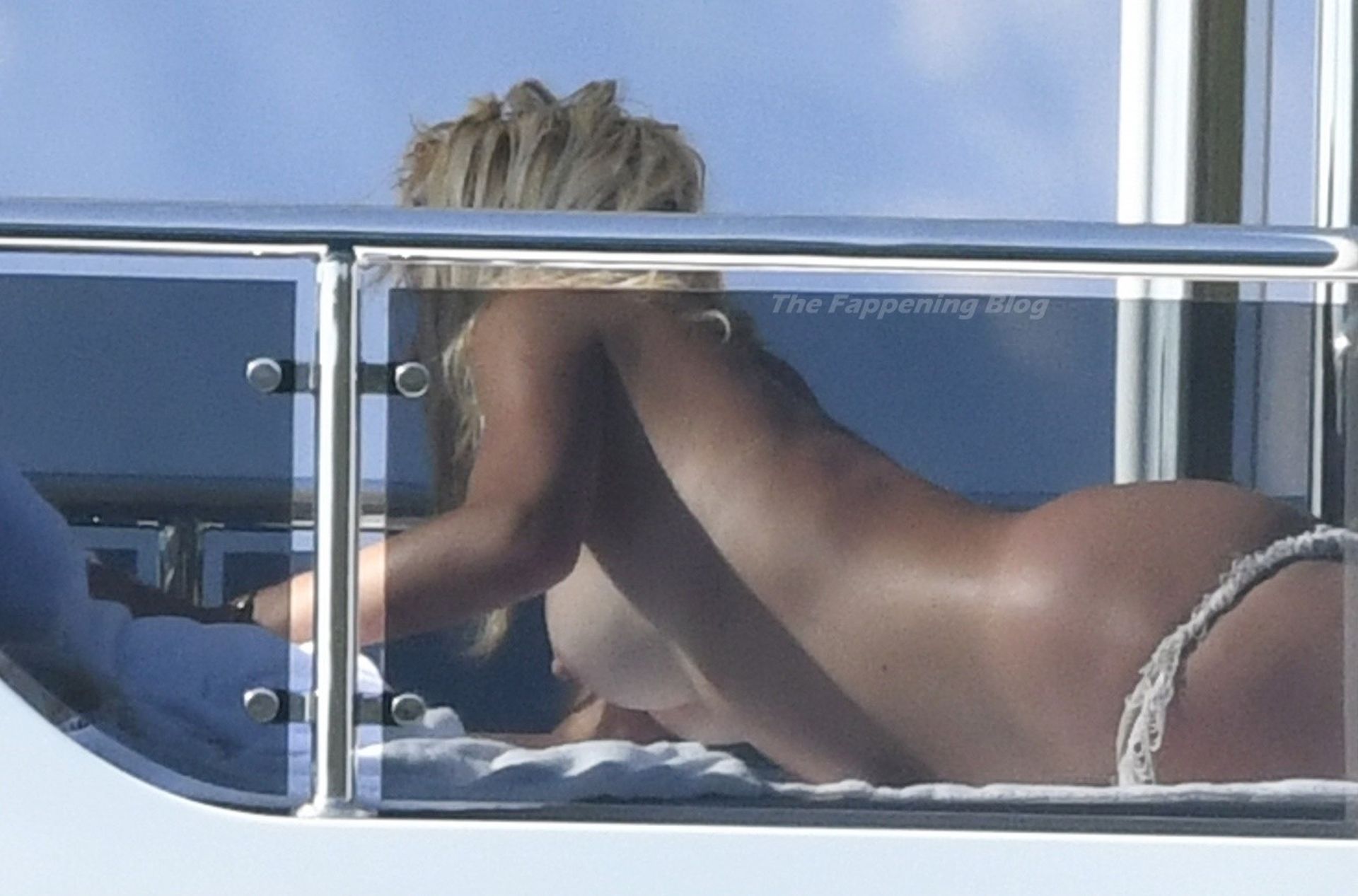 Valeria Marini Shows Off Her Nude Boobs and Butt on Holiday in Sardinia (85 Photos) [Updated]