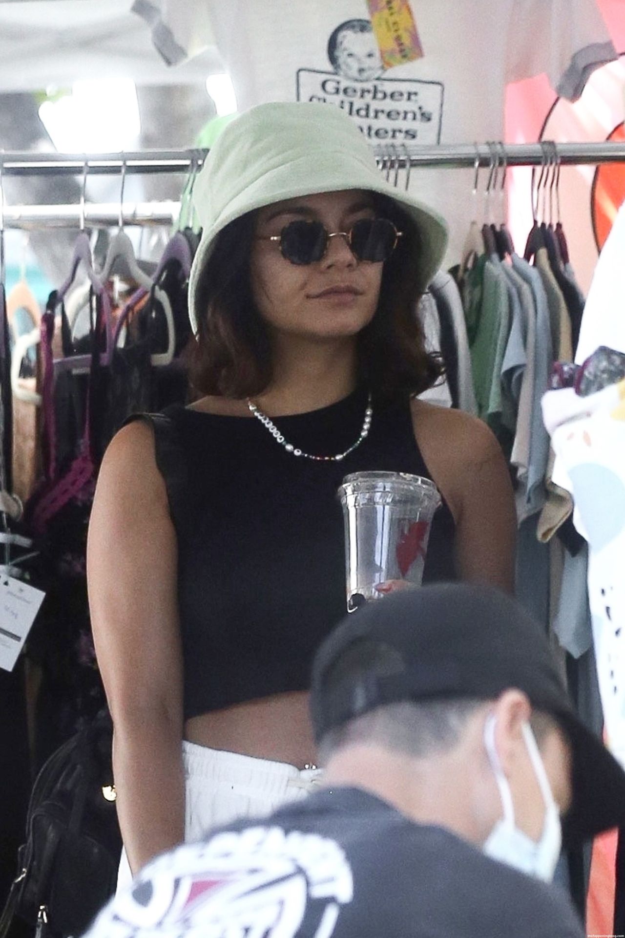 Vanessa Hudgens Goes to the Farmers Market with GG Magree (32 Photos)