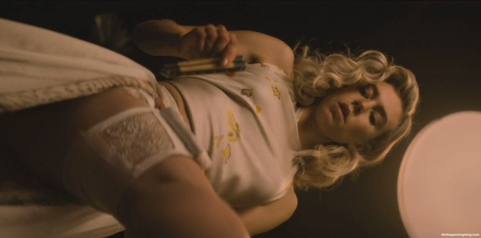 Vanessa Kirby Nude & Sexy Collection (126 Photos + Videos Scenes) [Updated]