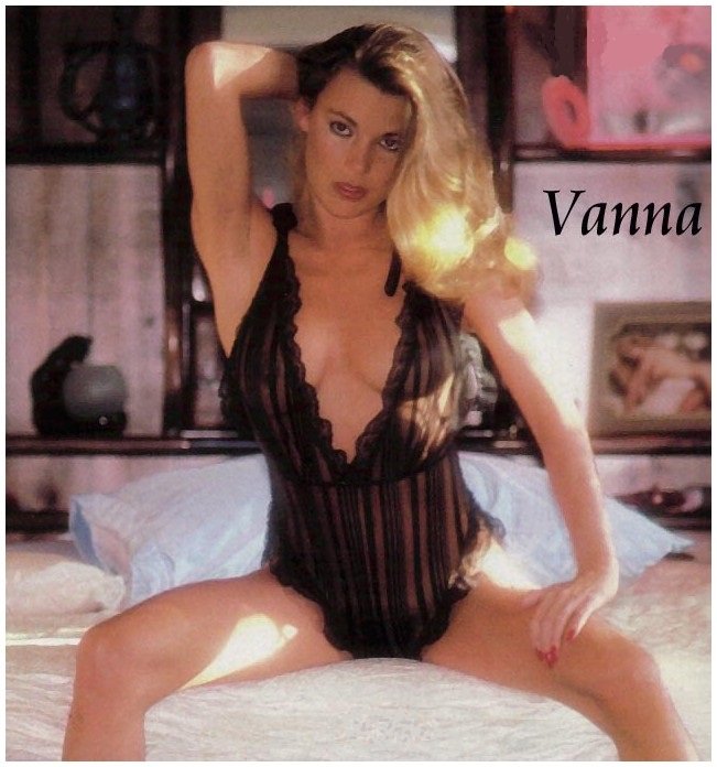 Vanna White Naked (12 Photos)