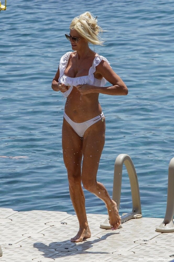 Victoria Silvstedt Looks Hot in a White Bikini During Her Vacation in Mykonos (27 Photos)