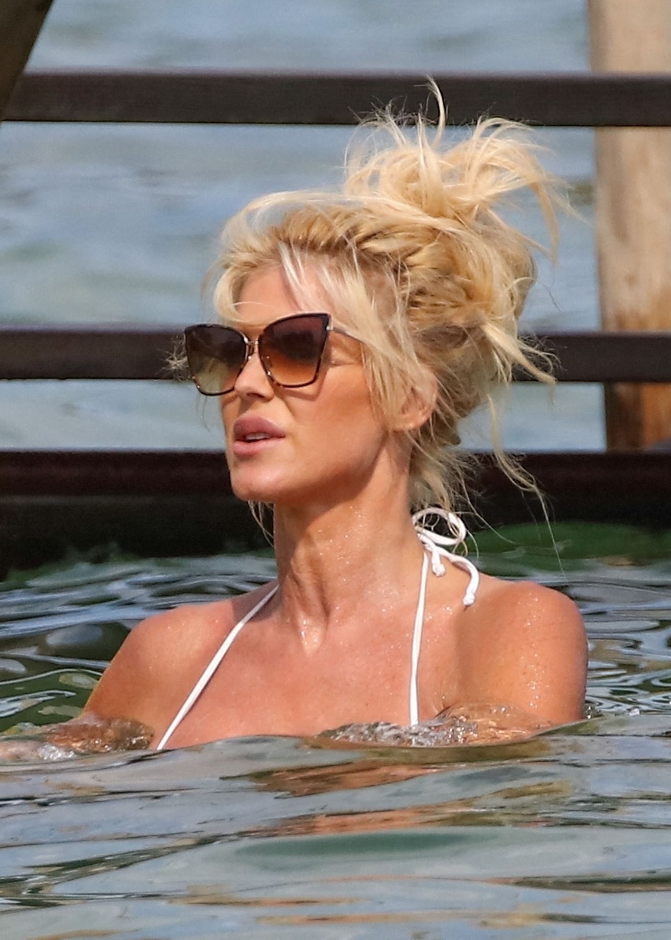 Victoria Silvstedt Shows Off Her Sexy Body at the Beach in St Tropez (53 Photos)