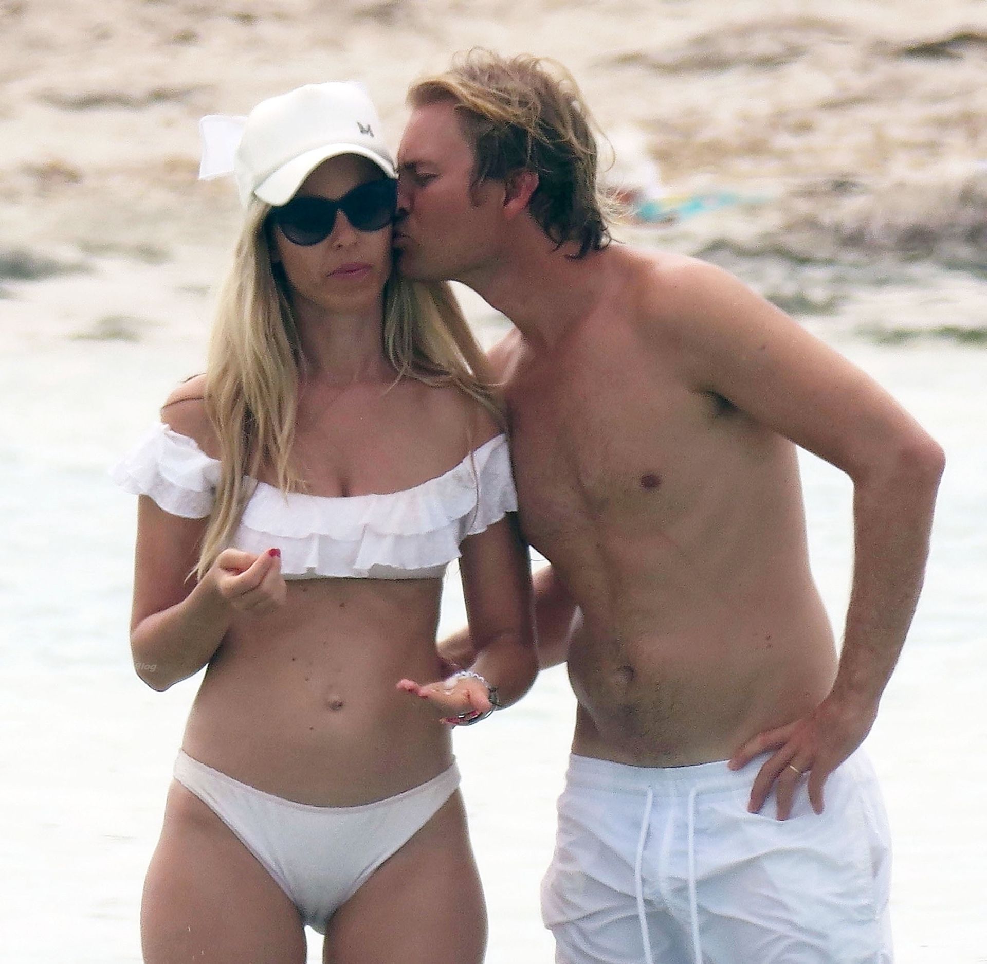 Vivian Sibold & Nico Rosberg Enjoy Their Family Holiday in Formentera (12 Photos)