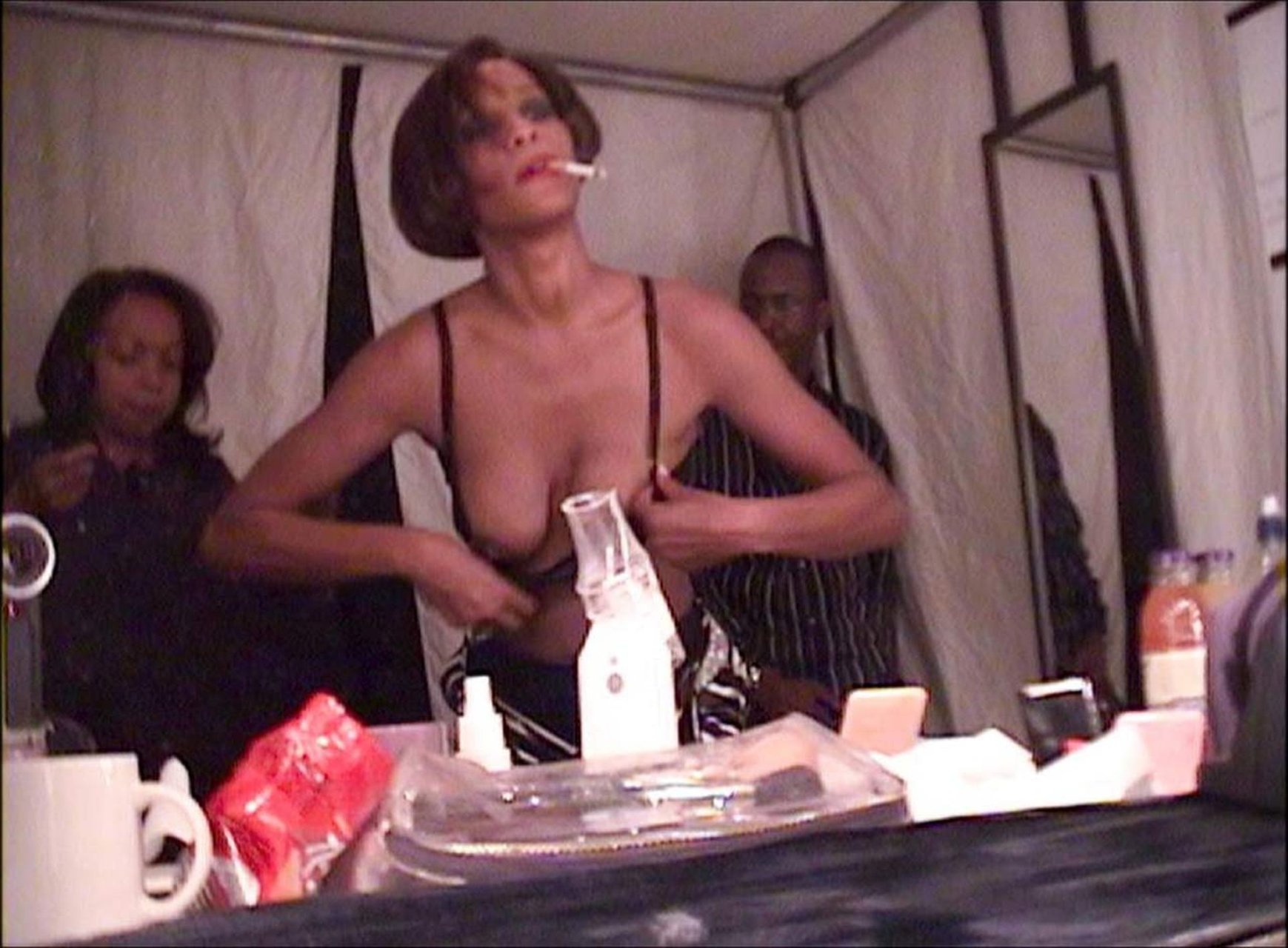 Whitney Houston Nude  - Whitney (4 Pics + GIF & Video)