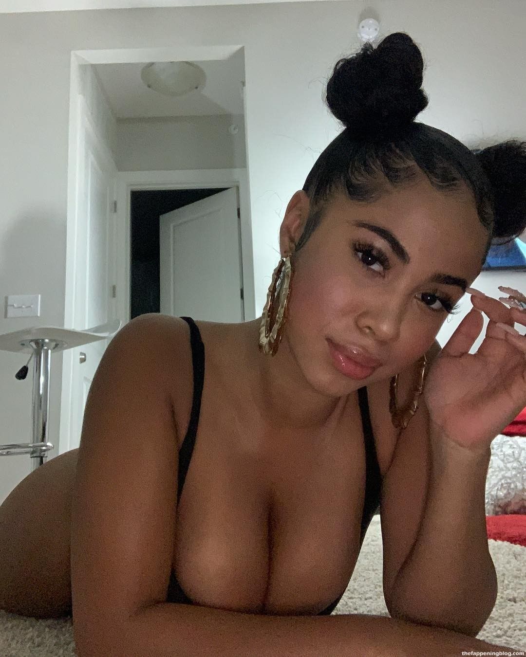 Yasmine Lopez Nude & Sexy (129 Photos + Video)
