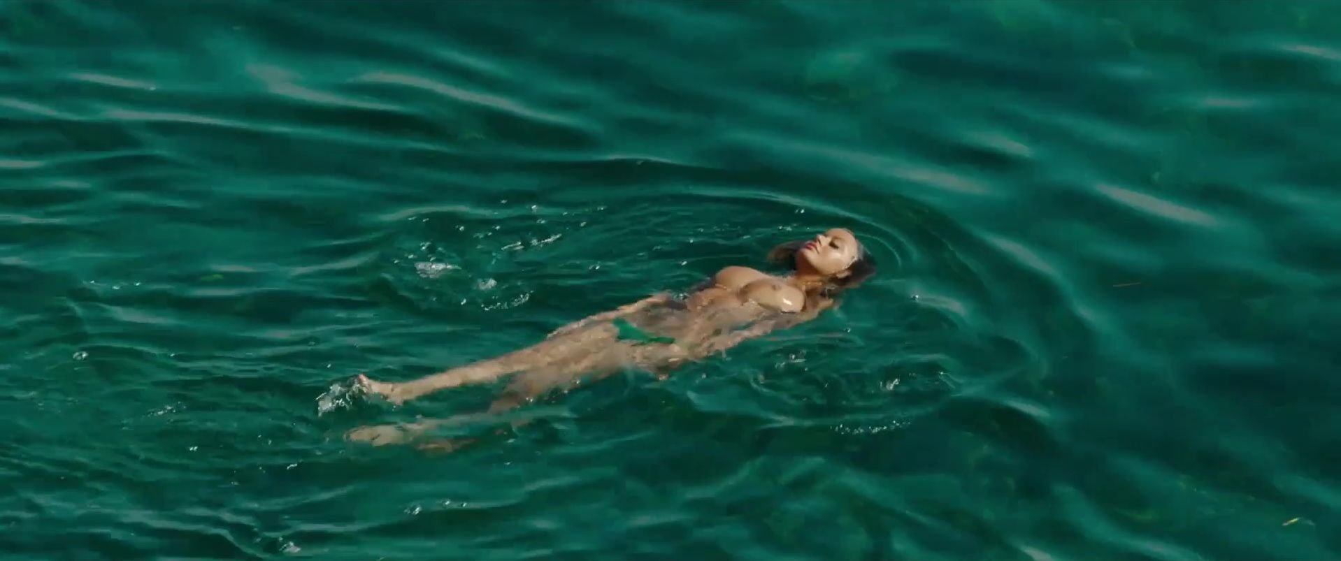 Zahia Dehar Nude  - Une Fille Facile (13 Pics + GIFs & Video)